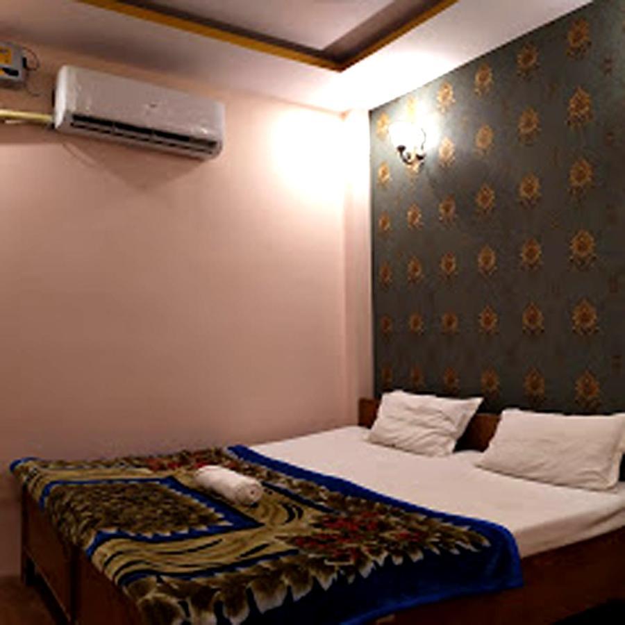 Hotel Aakash Ganga Váránasí Exteriér fotografie